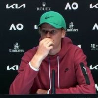Open d'Australie 2022 - Jannik Sinner swept away by Stefanos Tsitsipas : "If I lose again like this, I will go back to work"