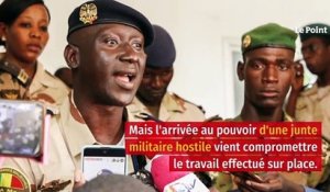 La France se donne 15 jours pour statuer sur son avenir au Mali