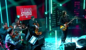 Keren Ann & Quatuor Debussy interprètent "Jardin d'hiver" dans "Le Grand Studio RTL"