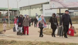 Les premiers réfugiés ukrainiens sont arrivés en Pologne : «Il faut les sortir de cette guerre»