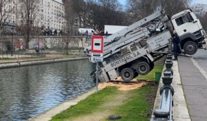 Paris : un camion manque de tomber dans le canal Saint-Martin