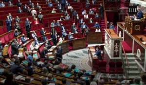 Gifle, entartage, enfarinage... toutes les fois où les politiques ont été attaqués