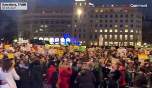 Des milliers de manifestants à Barcelone pour soutenir l'Ukraine