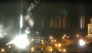 La Russie bombarde la plus grande centrale nucléaire d'Ukraine, Zelensky s'inquiète d' « un désastre nucléaire »