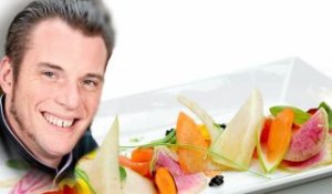 Exclu vidéo : Norbert Tarayre (Top Chef) : découvrez ma recette de "Ma tranche de saumon aux aromates de copeaux de légumes et avruga" !