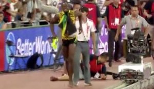 Usain Bolt renversé par un cameraman en Segway