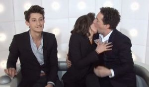 Zapping du 08/01 : Grosse "pelle" entre Charlotte Le Bon et Guillaume Gallienne !