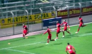 FC Martigues - Toulon: le retourné couché de Samir Belloumou