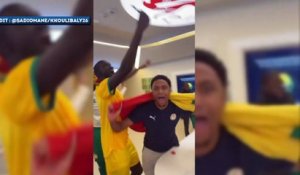 Le vestiaire du Sénégal explose de joie après la qualification