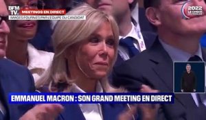Meeting d'Emmanuel Macron : Regardez ce moment où le Président remercie tous ceux qui l'accompagnent depuis 5 ans mais surtout "celle qui lui importe le plus... Brigitte" !