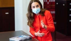 GALA VIDEO - Kate Middleton « ne laissera pas Meghan Markle piétiner la famille royale ", le ton est donné