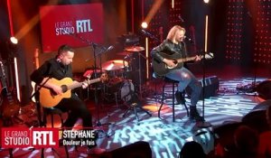 Stéphane interprète "Douleur je fuis" dans "Le Grand Studio RTL"