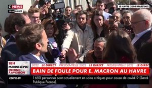 Emmanuel Macron interpellé par un professeur lors de son déplacement au Havre: "Vous n'avez pas fait campagne au 1er tour et vous venez parce que Marine Le Pen est au second tour" - VIDEO