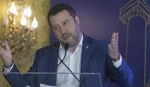 Salvini att@cca Meloni: "Pensa solo all'interesse del suo partito. Pronto ad andare a Mosca per parl
