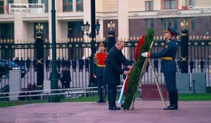 Vladimir Poutine rend hommage au Soldat inconnu au Kremlin