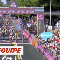Dainese coiffe Gaviria sur la ligne ! - Cyclisme - Giro - 11e étape