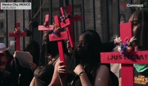 A Mexico, des femmes descendent dans la rue contre les féminicides