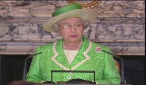 Jubilé d’Elisabeth II : il y a 18 ans, la reine était en visite au Sénat