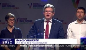 Législatives : après la « déroute » d’Emmanuel Macron, Mélenchon envoie « un message de combat »