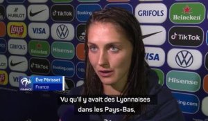 Bleues - Perisset explique pourquoi elle a tiré le penalty: "Il y avait des Lyonnaises dans les Pays-Bas..."