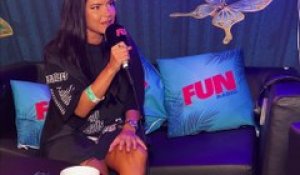 Inna en interview lors de Tomorrowland