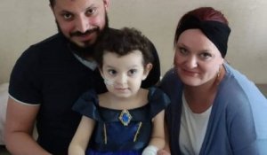 Sa fille de 4 ans décède d'un cancer, cette maman se fait voler son téléphone contenant les dernières photos de l'enfant