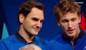 Tennis : sourires et larmes mêlés pour les adieux du "roi" Federer