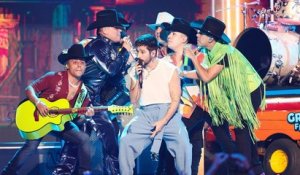 Grupo Firme & Camilo Perform “Alaska” First Time Live at 2022 Billboard Latin Music Awards | Billboard News