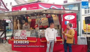 Thomas Rehberg - Marktschreier französischer Käse, Hamburger Fischmarkt Offenburg 2022