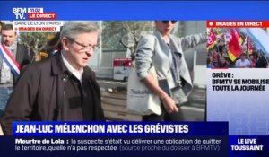 Grève: Jean-Luc Mélenchon arrive à la gare de Lyon à Paris, en soutien aux cheminots grévistes
