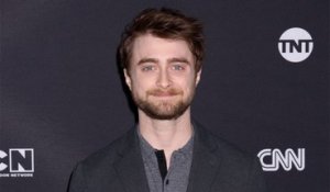 Daniel Radcliffe explique pourquoi il s'est exprimé en faveur des personnes transgenres après les commentaires de J.K. Rowling