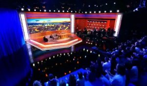 Alain Chabat reprend les codes des programmes popularisés par David Letterman et Jimmy Fallon aux Etats-Unis pour un "late show" sur TF1 à partir de lundi soir - VIDEO