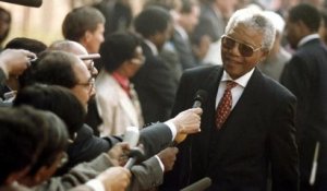 Mandela, un symbole contre l'apartheid