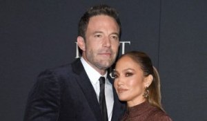 « J’ai été sacrément blessé et en colère » : Ben Affleck évoque sa rupture avec Jennifer Lopez en 2004