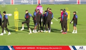 Replay : 15 minutes d'entraînement avant Paris Saint-Germain - RC Strasbourg