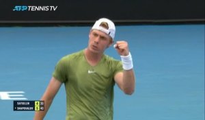 Adélaïde - Shapovalov passe tranquillement face à Safiullin