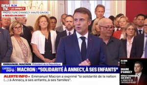 Annecy: Emmanuel Macron rend hommage à "ceux qui sont intervenus avec beaucoup de courage pour s'interposer, sans se poser de questions"