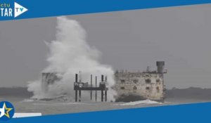 Fort Boyard frappé par la tempête Gérard : la vidéo impressionnante de l'édifice, submergé par les v