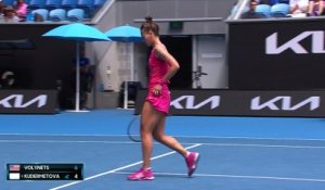 La surprise Katie Volynets : résumé vidéo de sa victoire face à Veronika Kudermetova