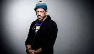 JoeyStarr nu à 53 ans : il est critiqué pour "la retouche abdominale"