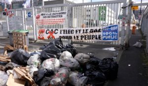 « Éboueur jusqu’à 64 ans, c’est de la démence » : l'incinérateur de déchets d’Ivry reste bloqué