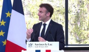Emmanuel Macron: "On aura tous des efforts à faire pour permettre à nos enfants de choisir, quel que soit le sujet"