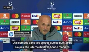 Quarts - En pleine conférence de presse, Spalletti se lève en hommage à Guardiola