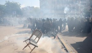 Manif du 1er mai : 540 interpellations et 406 policiers et gendarmes blessés, selon Darmanin