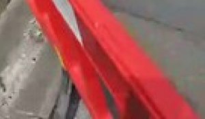 Une automobiliste coincée sur un passage à niveau (Bilzen)