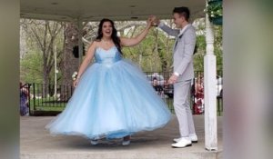 Un adolescent apprend à coudre pour sa meilleure amie et lui crée une magnifique robe pour son bal de promo