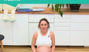 Yoga Prenatal : 2 Etirement du dos Carré