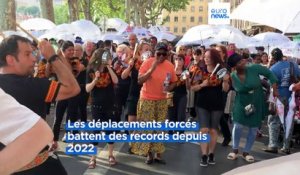 Une Marche des parapluies organisée pour la Journée mondiale des réfugiés