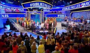 Jean-Luc Reichmann débarque par surprise sur le plateau de "N'oubliez pas les paroles" sur France 2