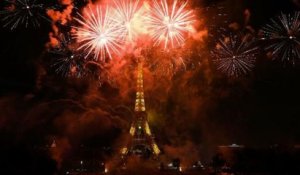 EN DIRECT | Le feu d'artifice à Paris